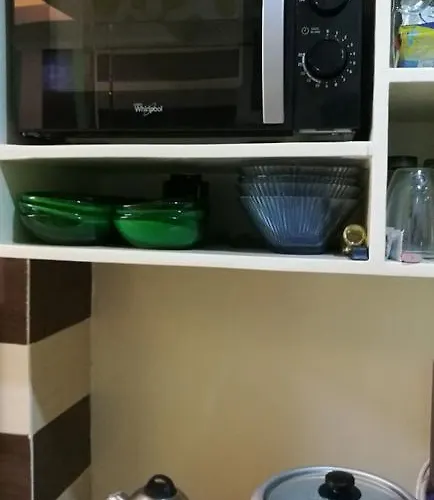 M普拉塞南三角公寓 酒店 *